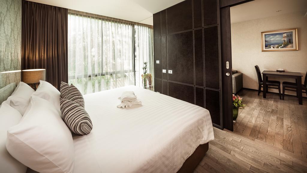 Arcadia Residence Ploenchit By Compass Hospitality Bangkok Room photo