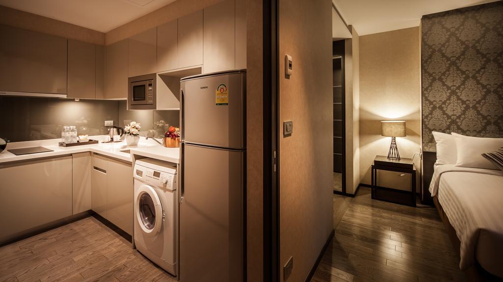 Arcadia Residence Ploenchit By Compass Hospitality Bangkok Room photo