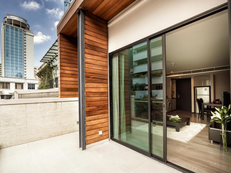 Arcadia Residence Ploenchit By Compass Hospitality Bangkok Exterior photo