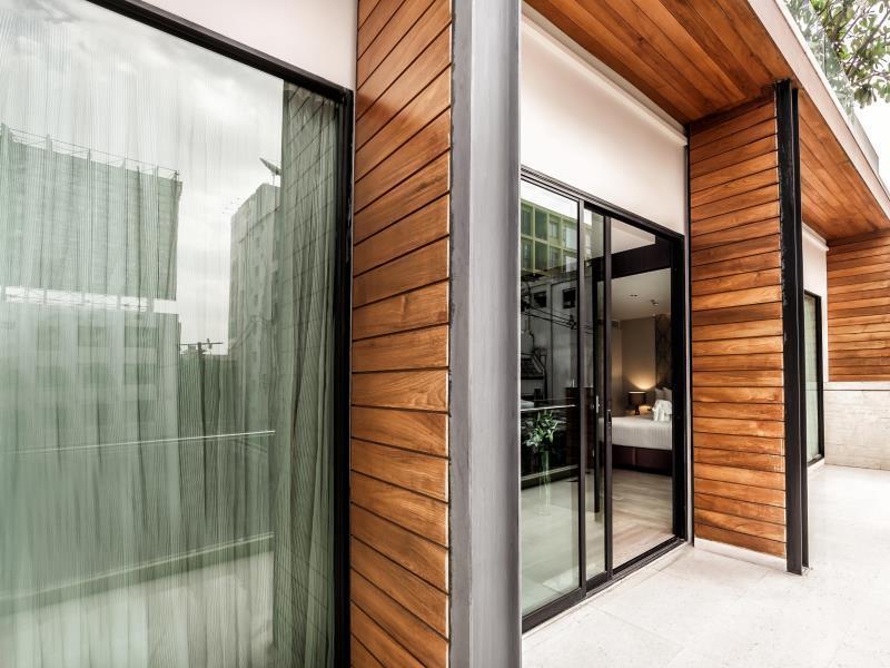 Arcadia Residence Ploenchit By Compass Hospitality Bangkok Exterior photo
