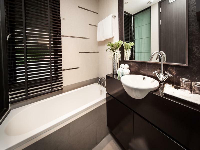 Arcadia Residence Ploenchit By Compass Hospitality Bangkok Exterior photo