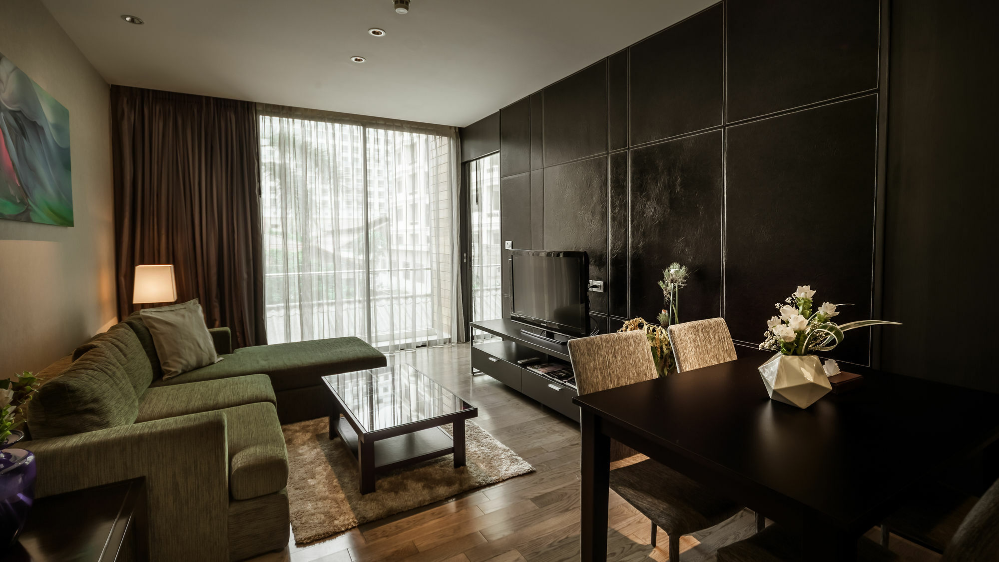 Arcadia Residence Ploenchit By Compass Hospitality Bangkok Exterior photo